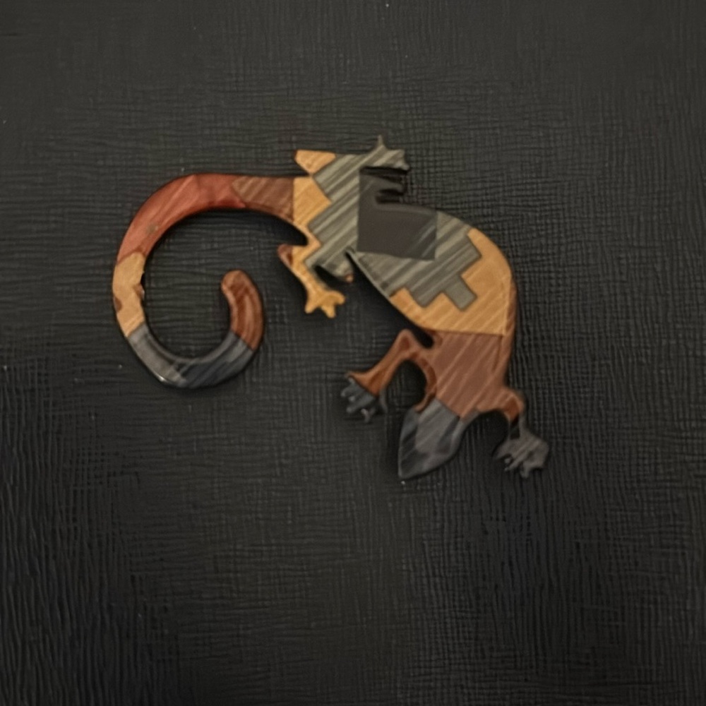 Gecko pin